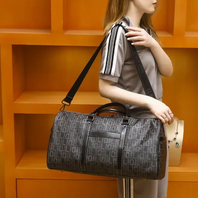  BUSINESS TRIP MESSENGER BAG FOR MEN